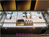 鼎尚珠宝钻戒